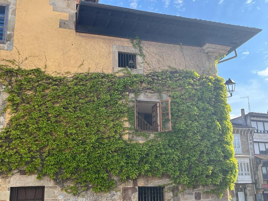 Apartamento Gaudi Comillas Exterior foto
